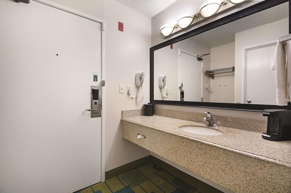 La Quinta Inn By Wyndham Auburn Worcester Zewnętrze zdjęcie